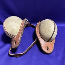 CANYON MAKER COUNTRY LEATHER BUCKING ROLLS. PRE-OWNED. (982)