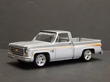 1980 Chevy C10 Short Bed Custom Lowrider White Silver Diorama Model 1/64 MINT