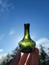 Beautiful Old Miniature Whiskey☆Sample Size Dark Green Liquor Bottle! Neat SHAPE