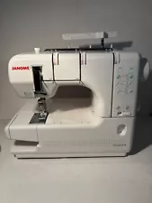 Janome CoverPro 900CPX Mechanical Sewing Machine Overlock