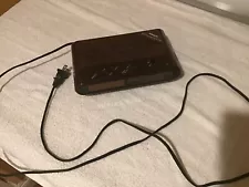 Old Alarm Clock (Works When Plugged)