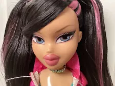 Bratz Passion 4 Fashion Kina doll