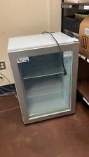 Avantco CFM3 White Countertop Display Freezer with Swing Door 360CFM3