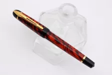 WATERMAN Phileas Special Edition-RED MARBLE Resin/GOLD-FOUNTAIN PEN-90's (Ideal)