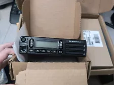 Motorola XPR2500 VHF 136-174 25W 128CH MHz mobile radio AAM02JNH9JA1AN