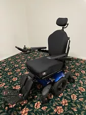 Quickie QM-710 Power Wheelchair - Black (lights)