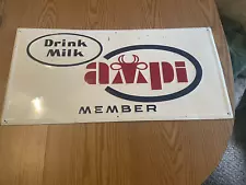 VINTAGE AMERICAN MILK PRODUCERS INC. (AMPI) MEMBER DAIRY FARM DRINK MILK SIGN