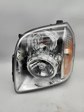 2007-2014 GMC YUKON FRONT LEFT/DRIVER SIDE HEADLIGHT OEM (For: 2009 GMC Yukon SLT)