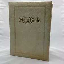 Gold Trim 1978 Holy Bible Containing Old and New Testaments (13A) MO#8619