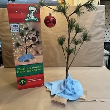 Peanuts Charlie Brown Christmas Tree IOB. H