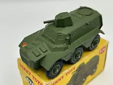 Dinky Toys Military 676 Saracen Armoured Personnel Carrier / Boxed