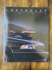 1991 Chevrolet 106-page Car Sales Brochure - Camaro Z28 Corvette Beretta Caprice