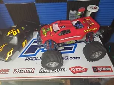 Traxxas Nitro T-Maxx 85% Aluminum Parts Hopped Up RC Monster Truck Used LOOK!