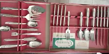 Oneida Roseanne Stainless Flatware 62 pieces service for 8 plus serving set