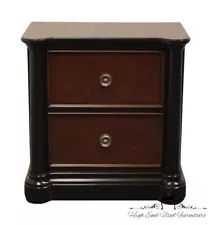 PULASKI FURNITURE Keepsakes Home Collection Traditional Contemporary 29" Two ...