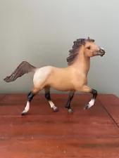 Breyer Model Horse MUSTANG #1121 - Gorgeous Dun in Buckshot Mold 2000-2001