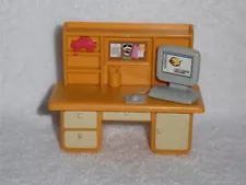 Keenway Sweet Streets Dollhouse Size Computer Bedroom Desk