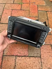 2010-2015 Volkswagen Passat Eos CC Info Radio Navigation Screen 3C0035684 (For: 2015 Volkswagen Eos)