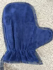 Norwex Blue Dusting Mitt Microfiber with BacLock Royal Blue Limited Edition