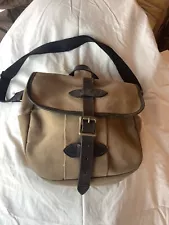 FILSON SMALL FIELD BAG, TAN. With Crossbody, Shoulder Strap. Broken In, Nice.