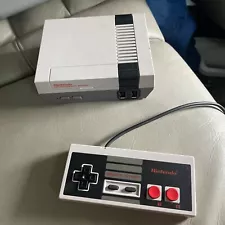 Nintendo Entertainment System 512MB NES Classic Edition Console - READ