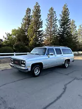 1990 Chevrolet Suburban R10 C10 RUST FREE SUBURBAN BARN DOORS