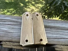 1911 Colt Vintage Bone Old Grips Checkered 45 38 super government commander gold