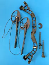 BOWTECH DIAMOND ARCHERY INFINITE EDGE COMPOUND BOW RH FOR PARTS / REPAIR LIMBS