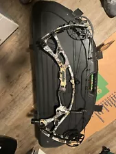 Hoyt Carbon Rx7 Sitka Elevate 2 Rh 60# #2 Mods EUC W/case