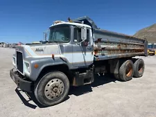 1975 MACK 6x4 Dump Truck Tandem Axle Workhorse # 4092