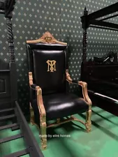 Scarface Tony Montana Al Pacino designer film movie prop seat throne gold chair