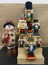 7pc Christmas Nutcrackers and Christmas Snowman Lot