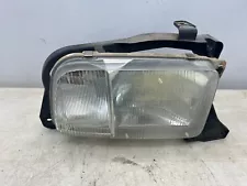 TRACKER OEM HEADLIGHT HEAD LIGHT LAMP R RH RIGHT PASS PASSENGER (For: 1999 Chevrolet Tracker)