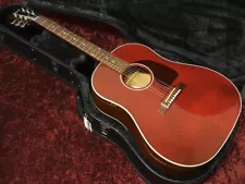 Gibson: J-45 Standard Wine Red Gross