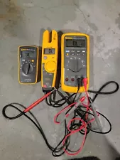 FLUKE DIGITAL MULTIMETERS