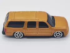 Maisto 2001 Chevrolet Suburban