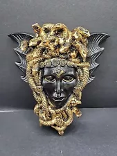 Medusa Head With Snakes Sculpture With Wall Hanging Resin Statue Myth Home Decor