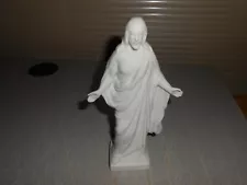 LORD JESUS CHRIST STATUE WITH OPEN ARMS