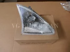 Mercedes-Benz R-Class Genuine Front Right Position Light Next To Headlight NEW (For: Mercedes-Benz)