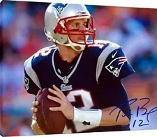 Photoboard Wall Art: Tom Brady Autograph Print Looking Downfield