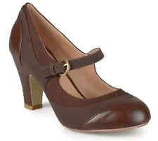 JOURNEE COLLECTION Siri Mary Jane Pumps Brown for Women US 8.5