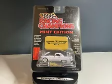 Racing Champions MINT 1956 Ford Thunderbird, 1/64, NIB