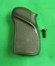 Makarov West German One Piece Plastic Grip