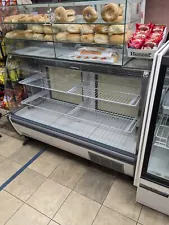 Bakery Display Case - Refrigerated