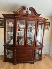 2 Piece China Cabinet