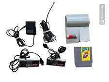 Nintendo Entertainment System (NES-101) Control Deck 2 Controllers, Mario 3 !