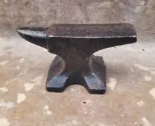 Mini Cart Iron Anvil Cast Iron Collector 1 lb Paperweight Blacksmith Anvil