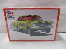 AMT Retro Deluxe 1965 Chevy II Nova Twister Funny Car 1/25