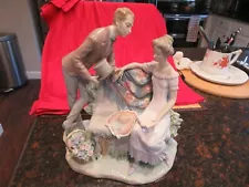 LLADRO WILL YOU MARRY ME 5447 RETIRED 1994