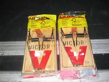 2 LARGE VICTOR M201 SNAP SPRING WOODEN RAT TRAPS 3-1/4 X 7"